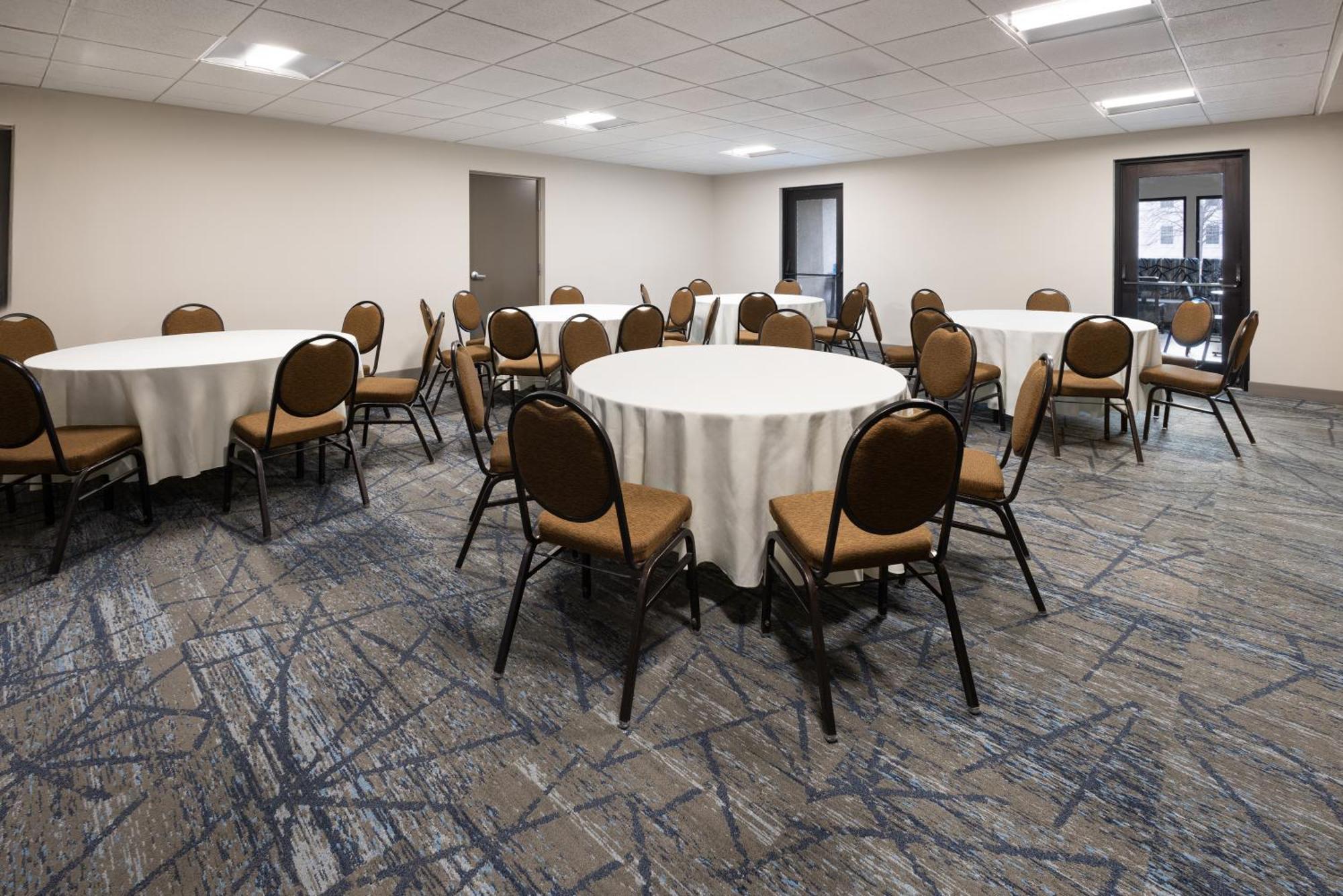 Holiday Inn Express & Suites Leesburg - Historic District By Ihg Eksteriør bilde
